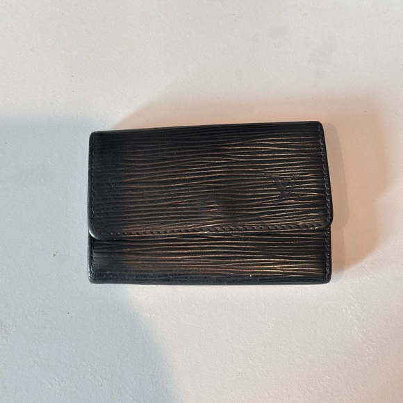 Louis Vuitton Epi Black Key Case 6 - Picture 2 of 11